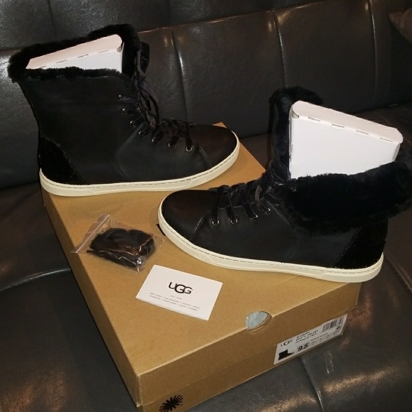 Shoes - Ugg shoes nwt